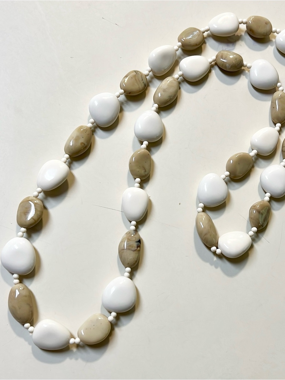 Women’s Vintage White Beige Neutral Color Minimalist Statement Chunky Necklace